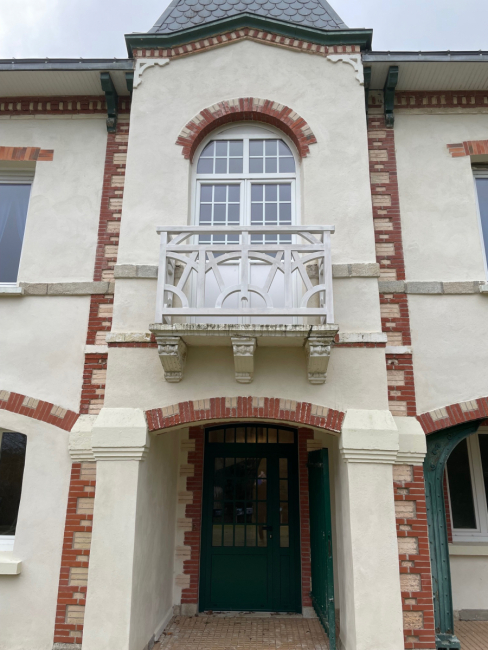 Conception, fabrication sur mesure et pose d'un garde-corps