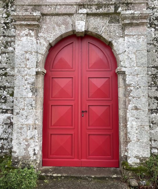 Porte-eglise-Saint-Mayeul-Saint-Nolff